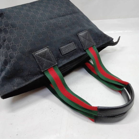 A
Gucci Black Monogram Tote Bag - Picture 4 of 11